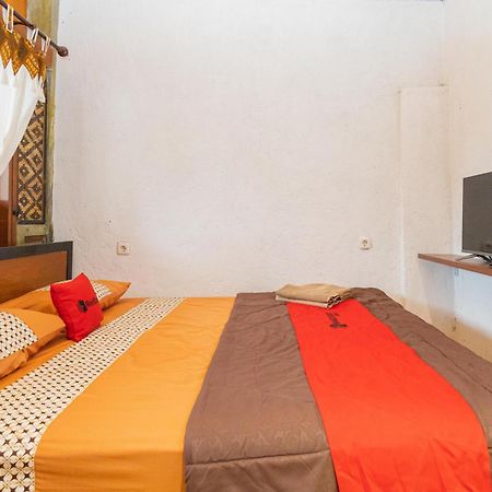 Reddoorz Syariah At Wisma Djokorio Poncokusumo Malang Ngoại thất bức ảnh